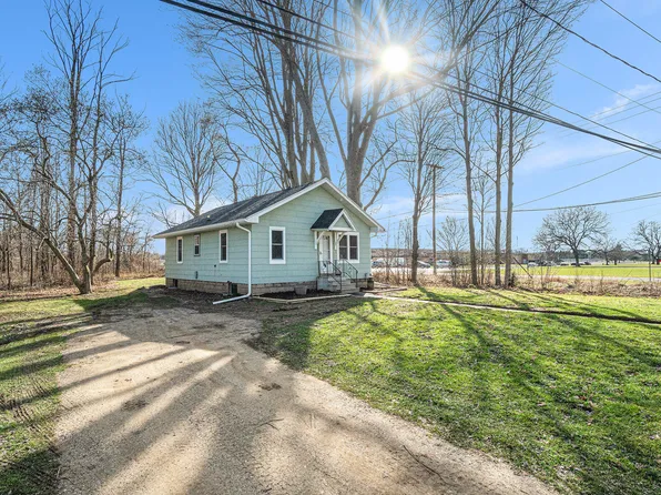 735 W Arlington St, Bangor, MI 49013