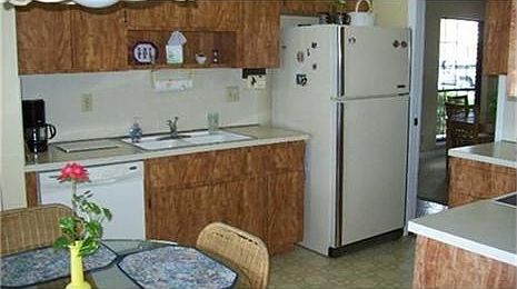 5th image of 7022 NW 38th St