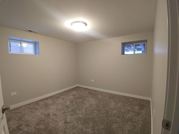 2nd image of 10406 S Sacramento Ave