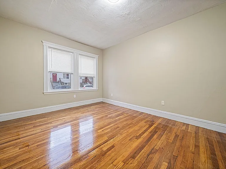 46 Astoria St #3 — Photo 12