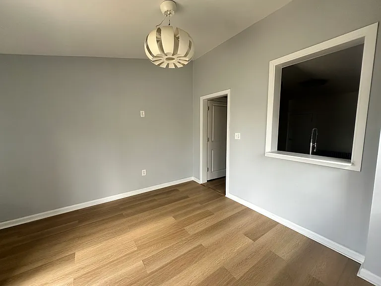 2714 Pratt St — Photo 8