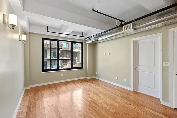 Rented by Keller Williams NYC | media 15