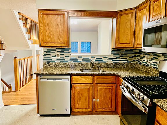 3rd image of 54 E Shrewsbury Pl