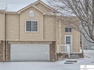 5104 N 154th St, Omaha, NE 68116