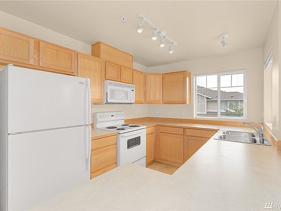 4th image of 6405 Isaac Ave SE #E-17