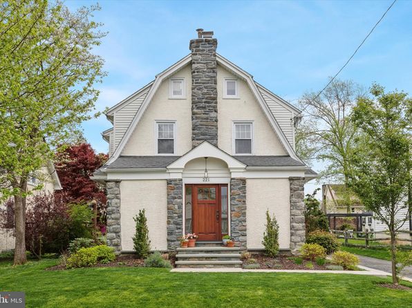 221 Lincoln Ave, Havertown, PA 19083
