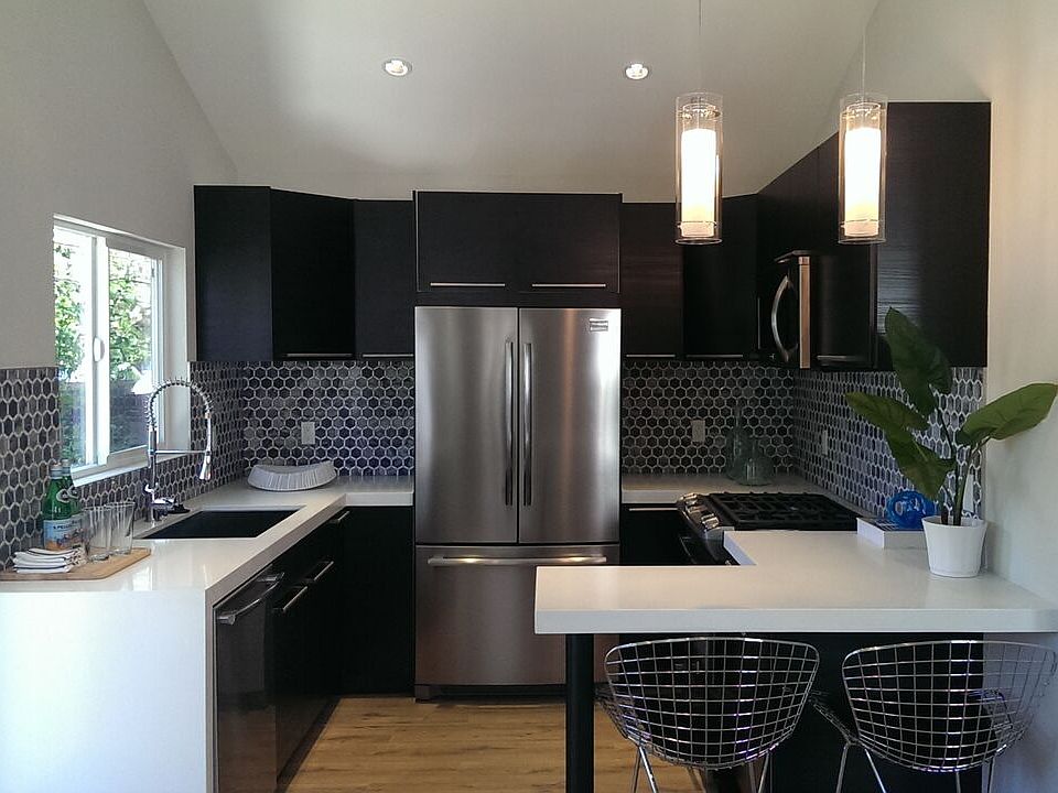 1st image of 559 E Vernon Ave #559