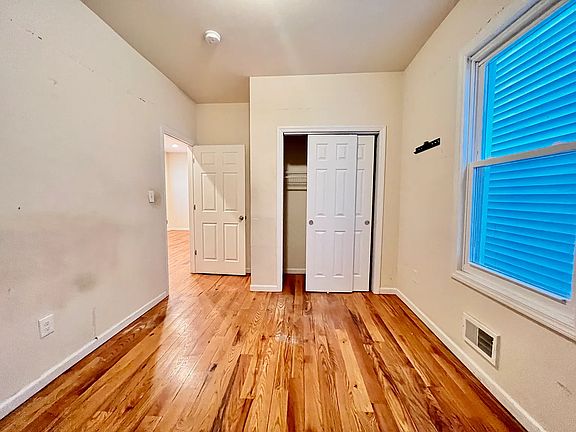 4th image of 166 Wilkinson Ave #5C