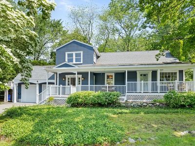 8 Winthrop Ave, Bedford, MA, 01730