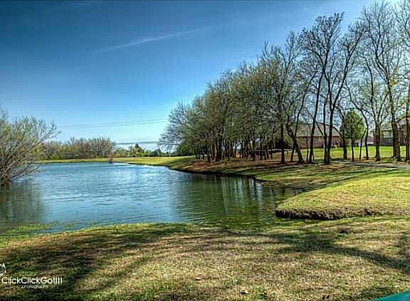 NEARBY COMMUNITY PONDS