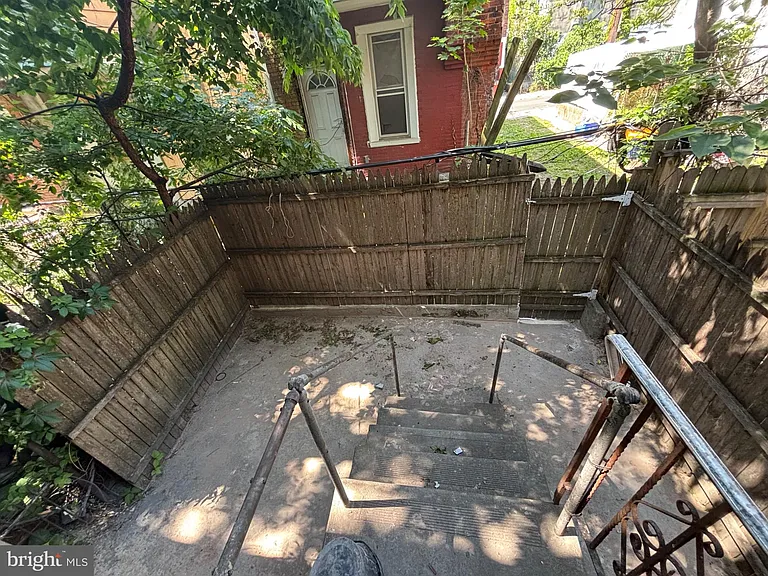 1812 S 57th St — Photo 16