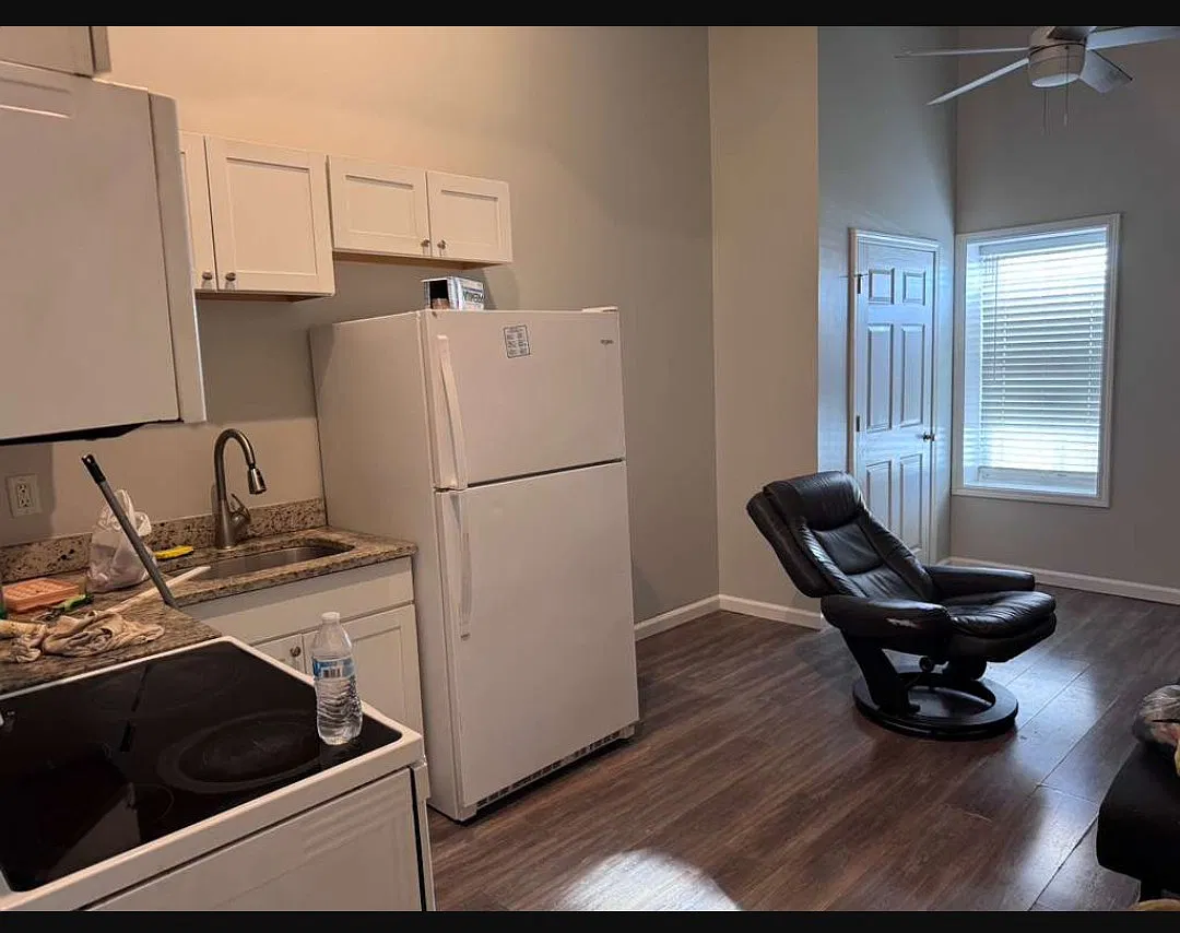 624 Washington St — Photo 3