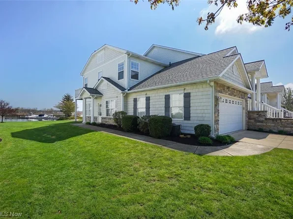 5271 Northpoint Dr #1, Pt Clinton, OH 43452