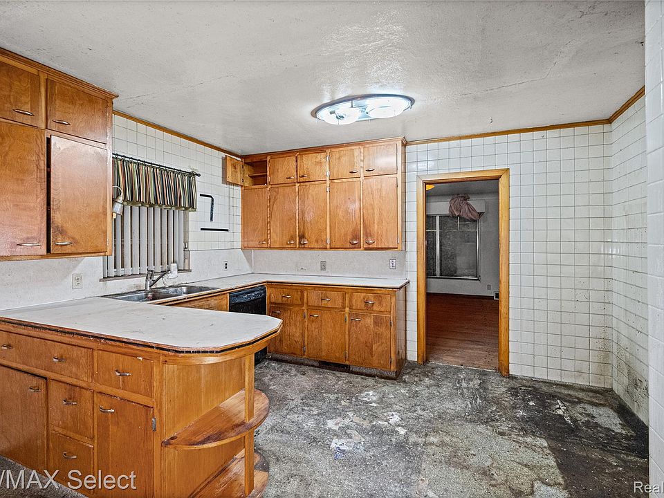 10th image of 2219 Copeman Blvd