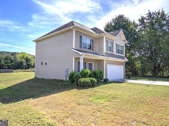 3rd image of 102 Oak Ridge Dr