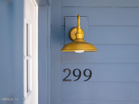 5th image of 299 AIKEN Street