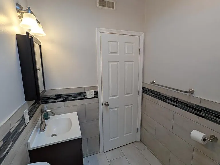 5933 Trinity 2nd Loop #2ND FLOOR — Photo 18