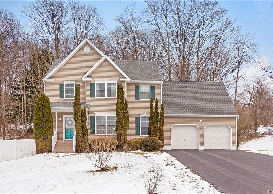 1st image of 63 Ramblewood Dr