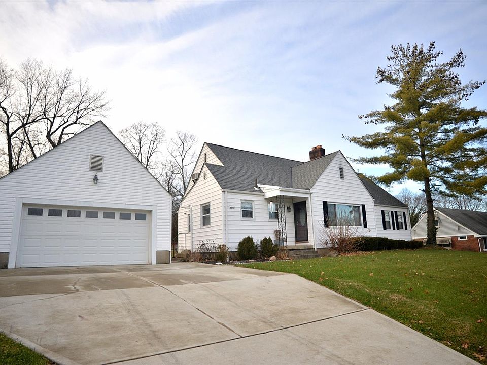 1st image of 939 Sunview Dr W