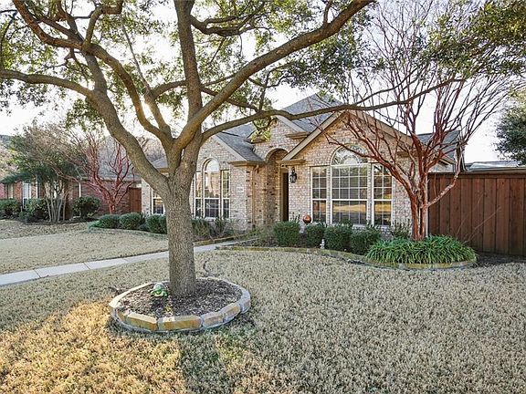 3rd image of 2520 Deer Horn Dr