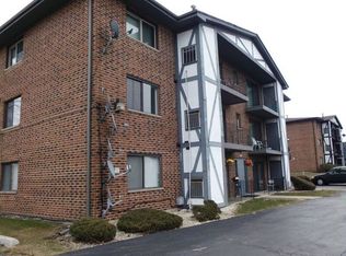 16610 Theresa Ln APT 204, Tinley Park, IL 60477