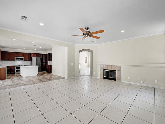 5th image of 10324 Almanor Cir