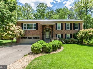 903 N Howard St, Alexandria, VA 22304