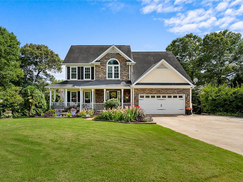 1st image of 106 Roxbury Ct