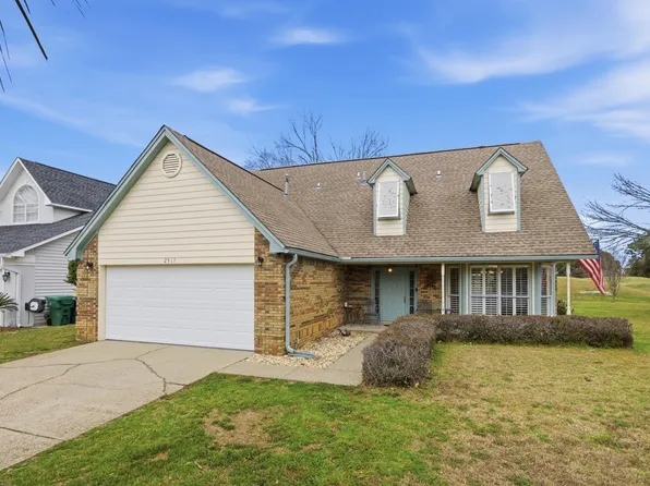 2917 Shalimar Ln, Shalimar, FL 32579