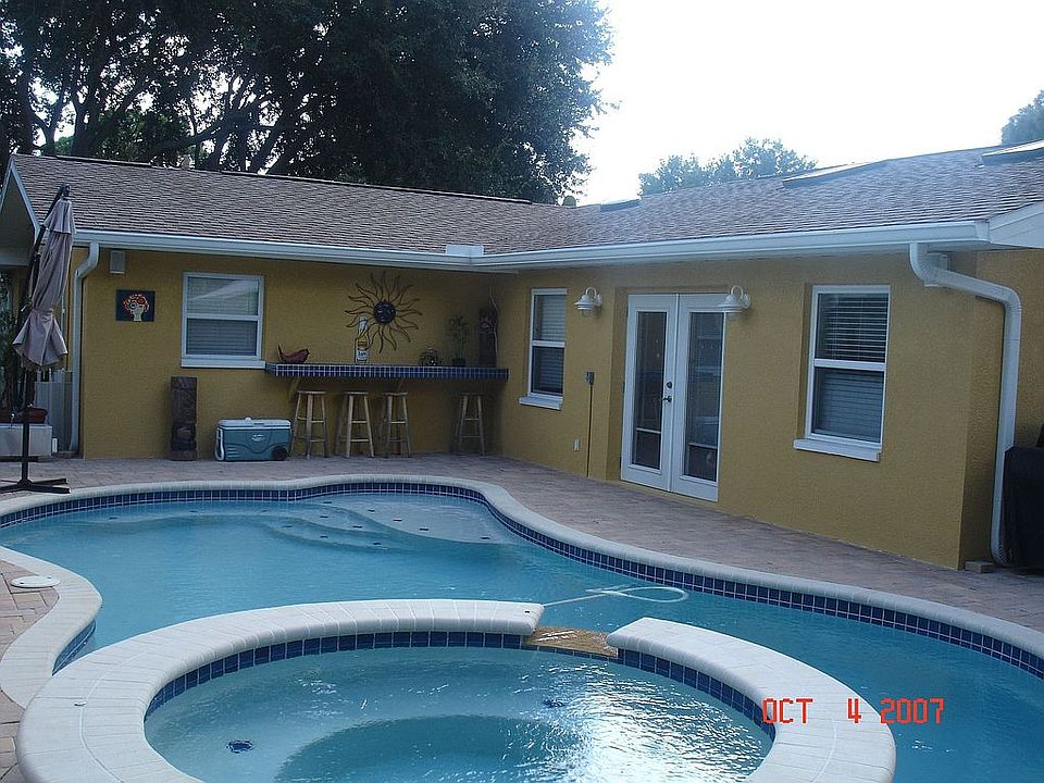 2nd image of 6943 34th Ave N