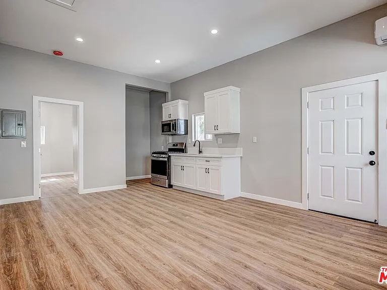 146 Witmer St — Photo 36