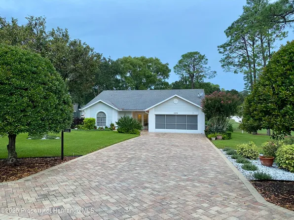 2279 Grandfather Mountain, Spring Hill, FL 34606