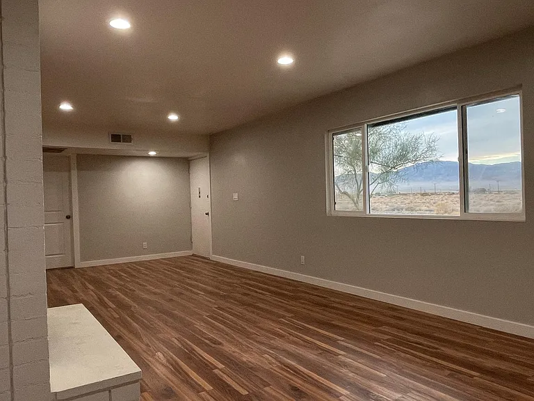 2640 Dana Ave — Photo 5