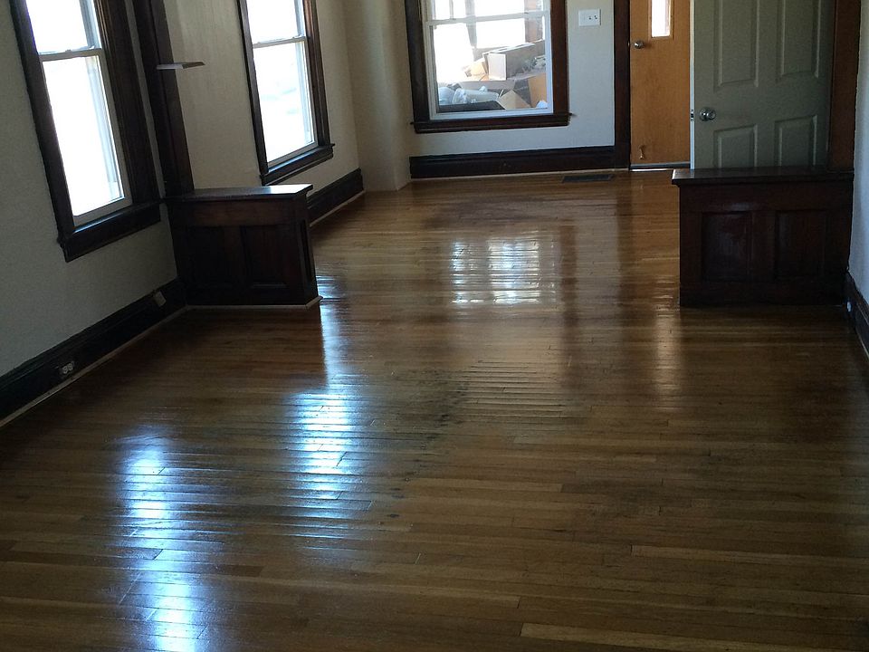 1st image of 19 Dale St NE