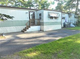 11 Arbor St, Whiting, NJ 08759