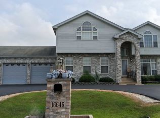 16646 Central Park Ave, Markham, IL 60428