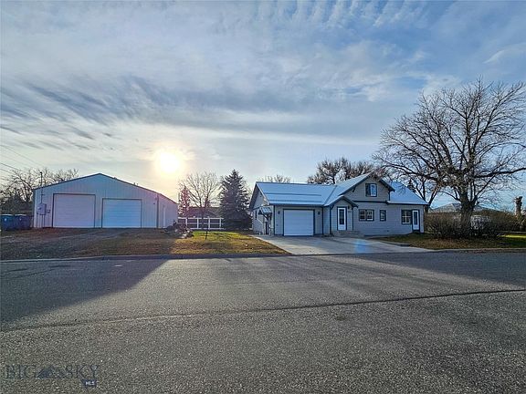 2nd image of 302 Busha St