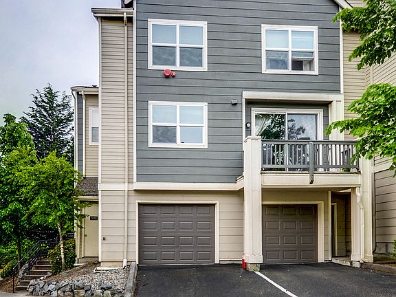 2nd image of 3116 164th St SW APT 401