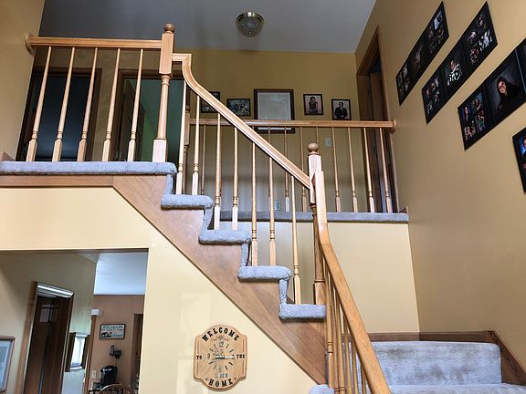 5th image of 7364 Spring Mountain Dr