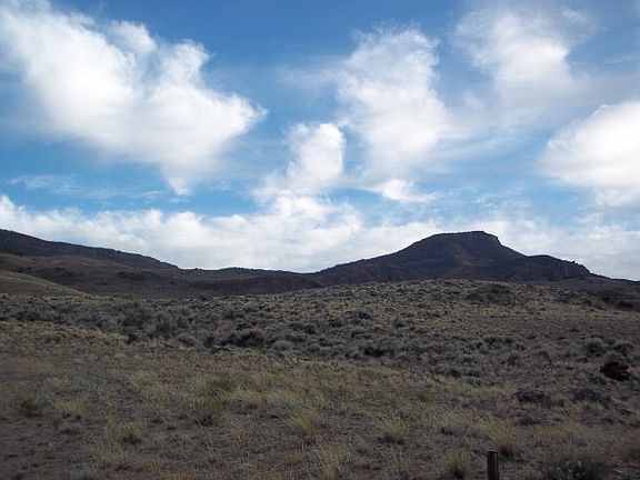 4th image of 3102 Yellowstone Hwy