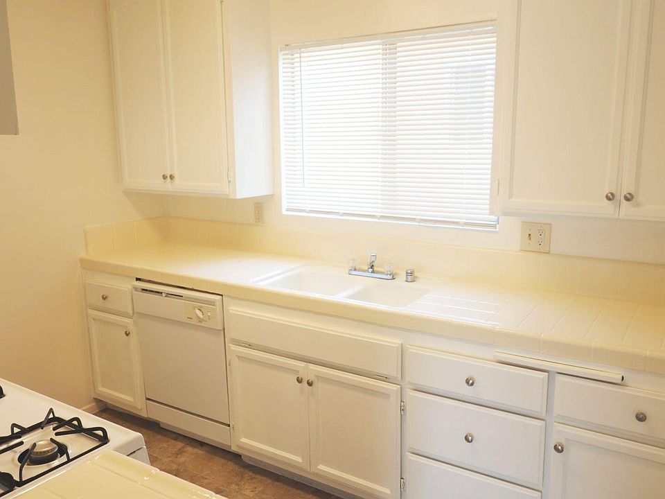 Large Kitchen Area