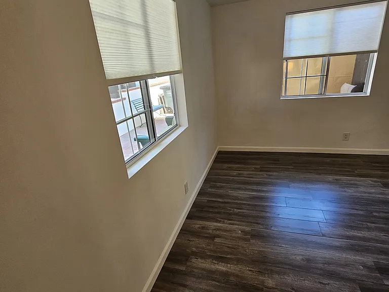 125 Avenida Mateo #A — Photo 5