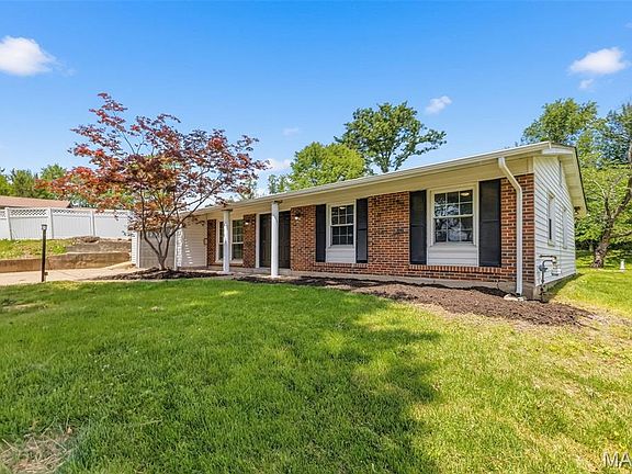 2nd image of 11915 Benedetta Dr