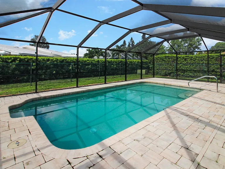 1036 N Cypress Point Dr — Photo 21