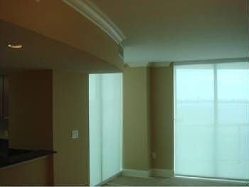 2nd image of 1800 N Bayshore Dr APT 3001