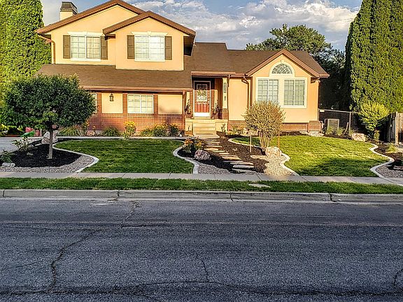 2nd image of 1087 W Barnes Dr