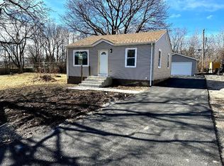 2201 Fairview Ave, Lockport, IL 60441