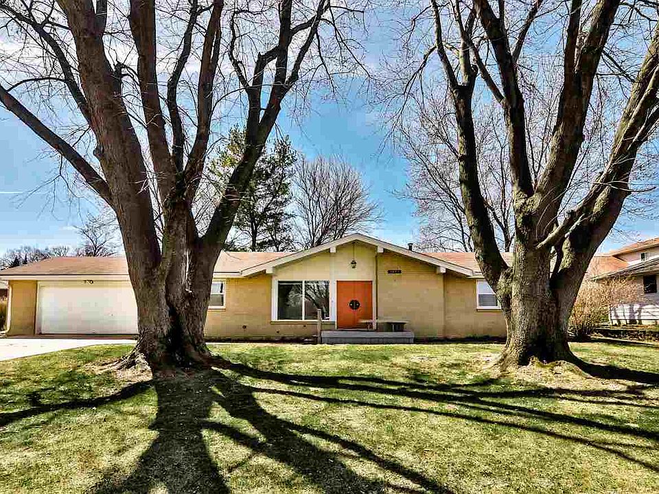 1st image of 4609 Crescent Dr