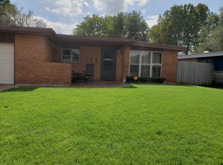 104 Forest Hills Dr, Duncan, OK 73533