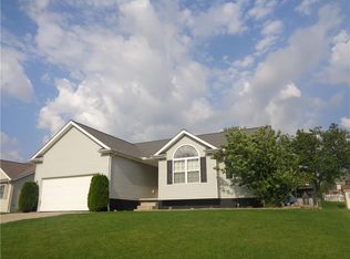 8725 Robin Dr, Erie, PA 16509